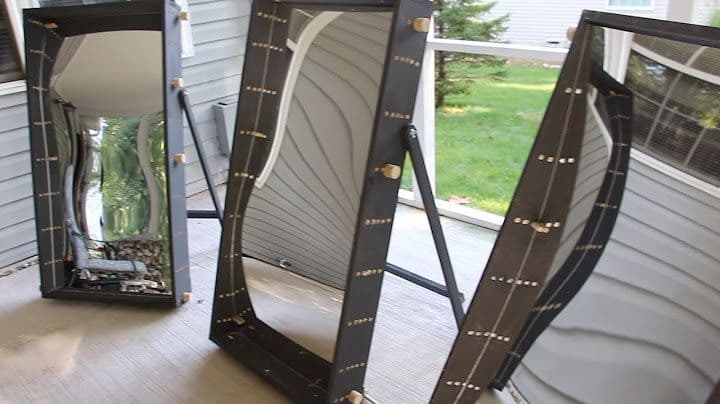 Custom glass mirrors with beveled edges