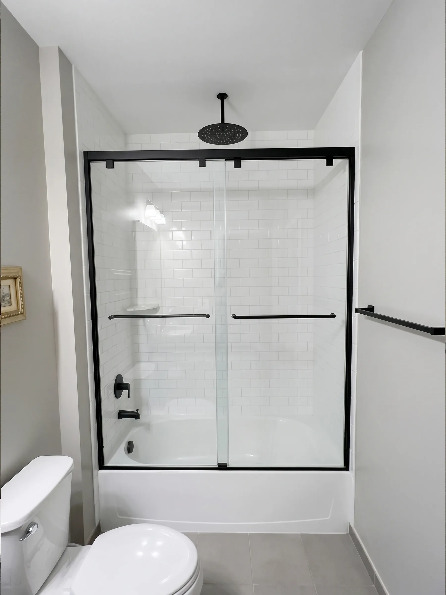 Mona | Bypass Shower Door | Matte Black