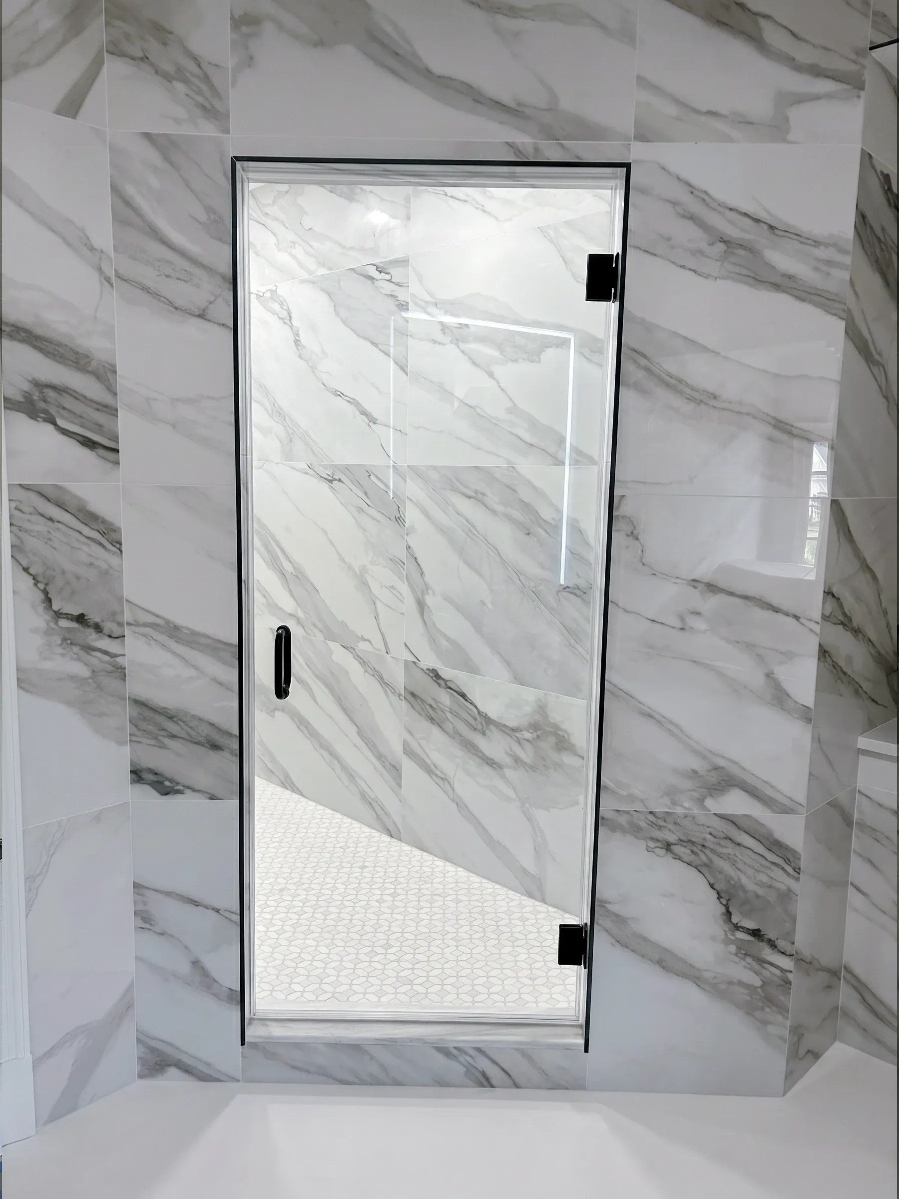 Solo | Modern Single Swing Door | Matte Black