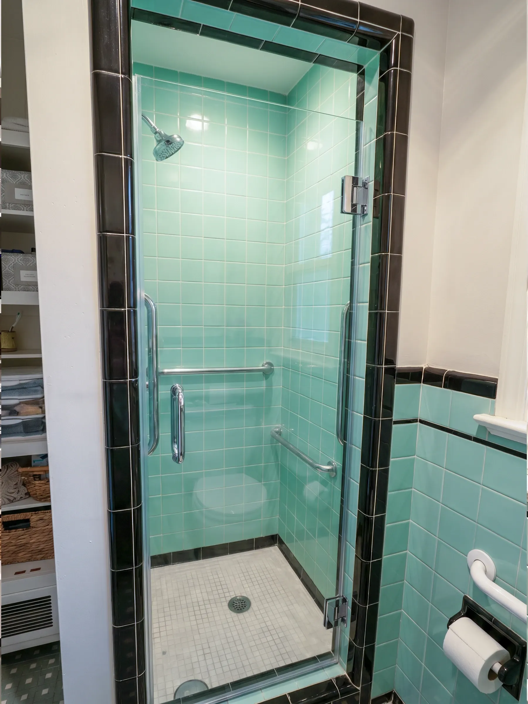Solo | Modern Small Bathroom | Chrome