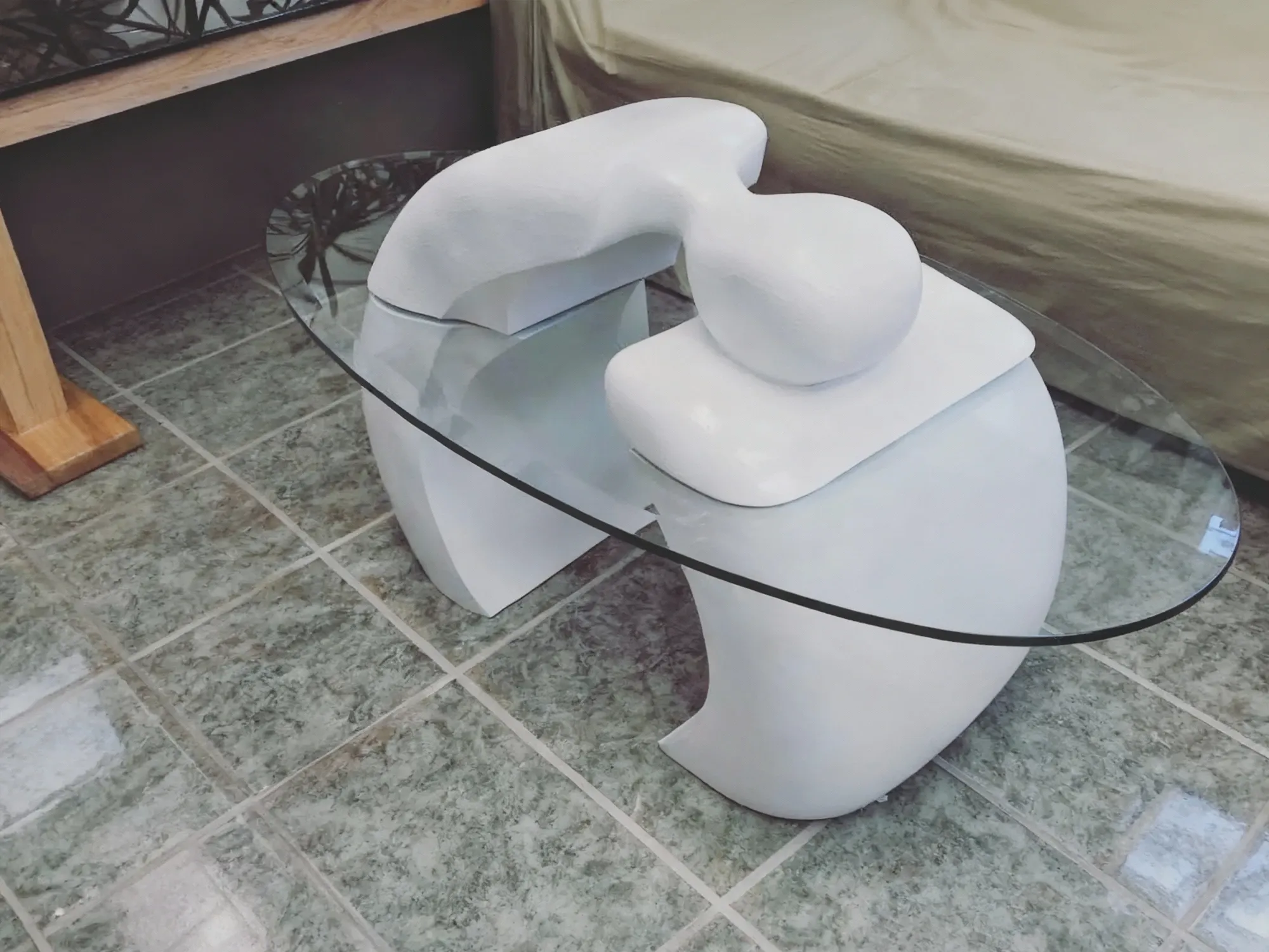 7 Creative Ways to Use Glass for Your DIYs_DIY a Unique Coffee Table.webp